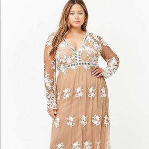 Forever21 Boho Maxi Wedding Dress - Plus S…